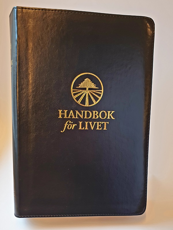 Handbok för livet svart artikelnummer 2654 via bibelbutiken.se